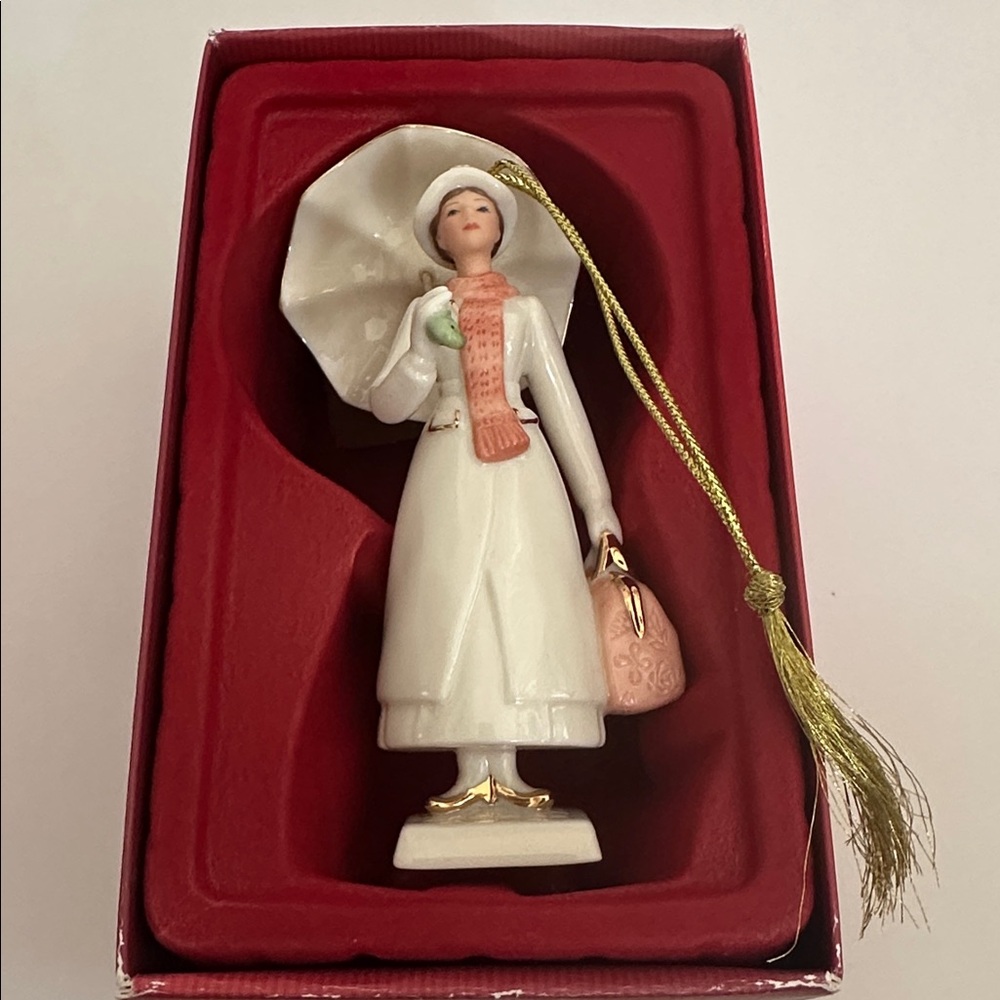 New Lenox Mary Poppins Christmas Decoration Figurine Ornament with Gold Accents